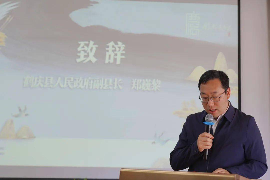 d7ace48b30324f21806bb85aac16aa8a.jpg